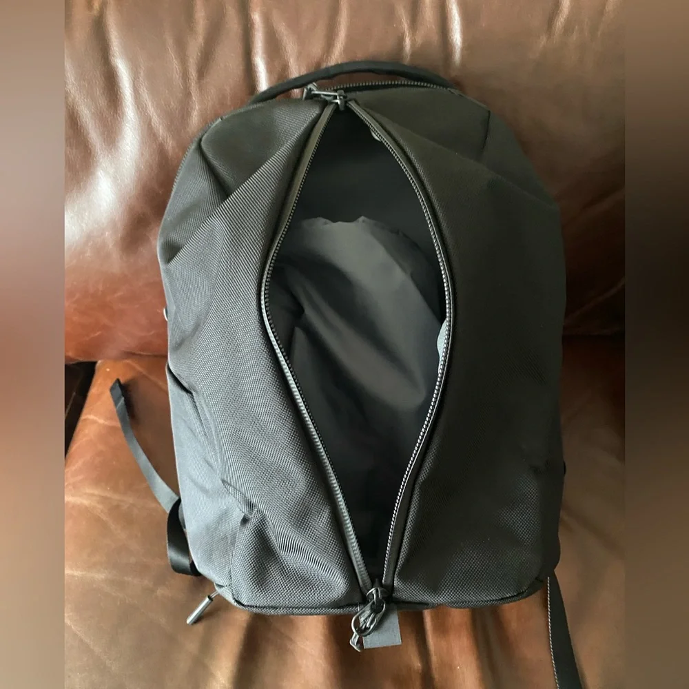 Aer Fit Pack 3 Black Backpack